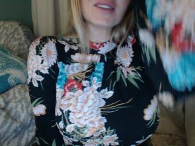 Скриншоты трансляции HoneyyBunny