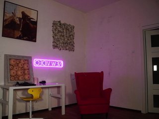 Эротический видеочат barbiedollhouse