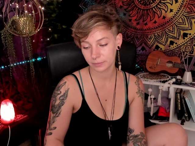 Скриншоты трансляции BayleeDesire