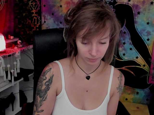 Скриншоты трансляции BayleeDesire