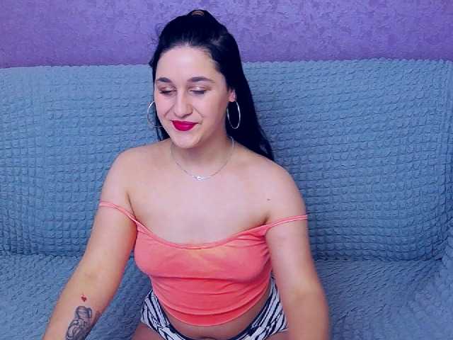 Скриншоты трансляции BeautyAnais21