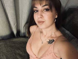 Эротический видеочат BeeDasha