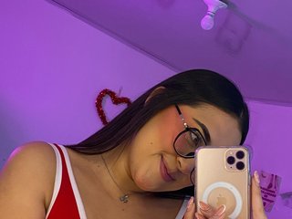 Эротический видеочат Beela-tay