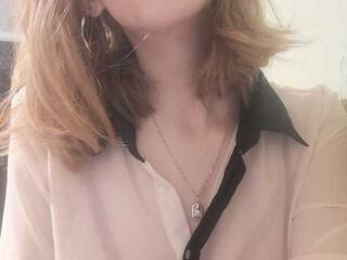 Эротический видеочат Bella-555