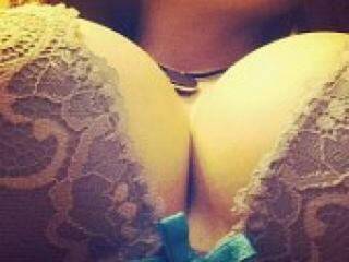 Эротический видеочат bella333