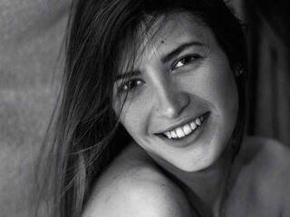 Эротический видеочат BellaMitcher1