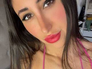 Эротический видеочат bellesophie27