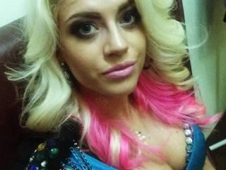 Эротический видеочат bestblondee