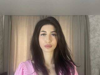 Эротический видеочат BETTY11DIHNA