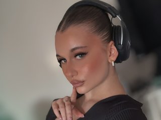 Эротический видеочат BettyGrey