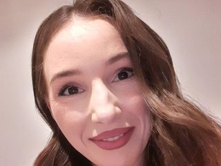 Эротический видеочат BiaBlondex