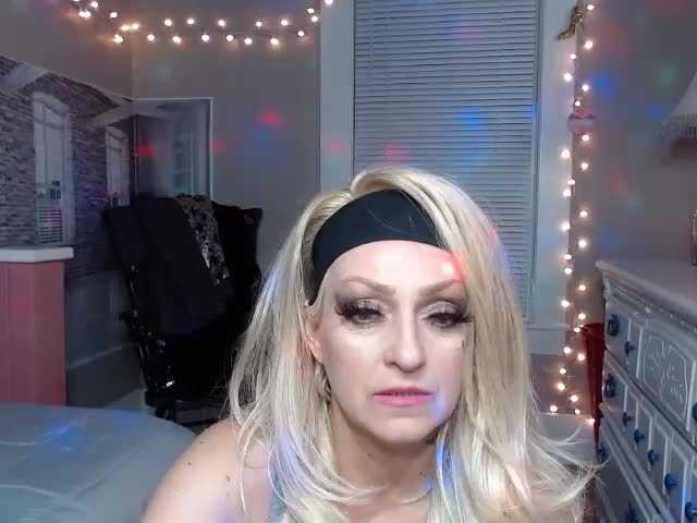 Скриншоты трансляции BiancaStClair