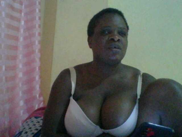 Скриншоты трансляции bigboobies2