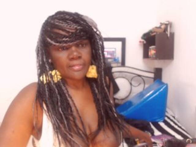 Скриншоты трансляции BigBustyBlack