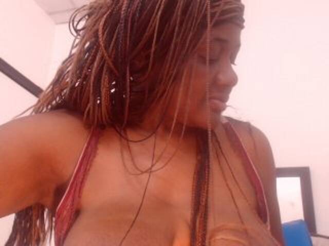 Скриншоты трансляции BigBustyBlack