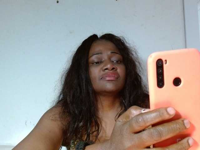 Скриншоты трансляции BigBustyBlack