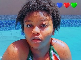 Эротический видеочат bigtitsqueen33