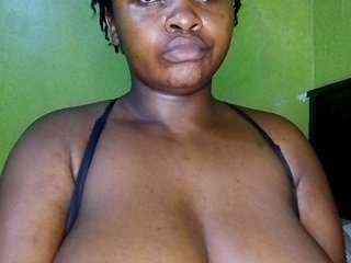 Эротический видеочат bigtitsqueen33