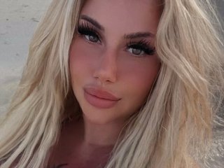 Эротический видеочат TiaDollDotCom