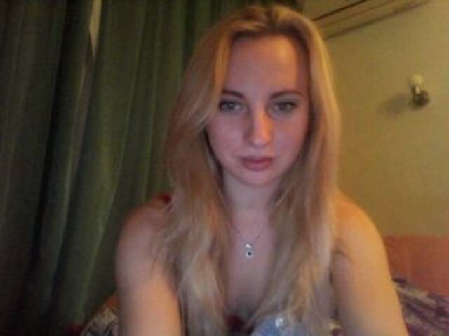 Скриншоты трансляции Blondigirl1