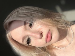 Эротический видеочат BLONDINO4KA