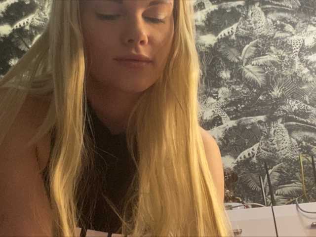 Скриншоты трансляции BlondOlga