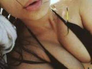 Эротический видеочат bloodliza