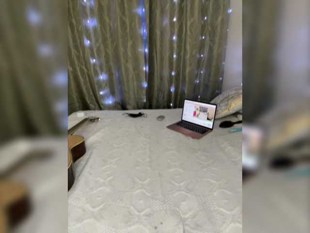 Скриншоты трансляции _Layla_