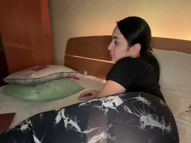 Скриншоты трансляции _Layla_