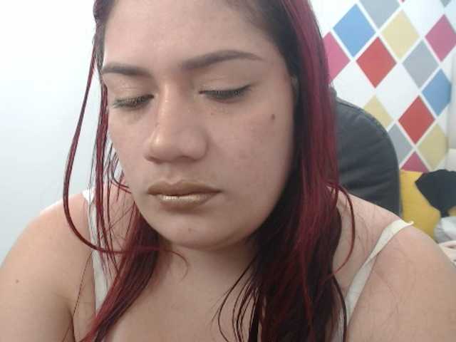 Скриншоты трансляции AdelePaterson