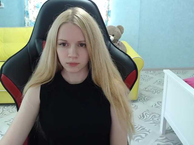 Скриншоты трансляции Love_vikki