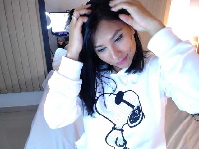 Скриншоты трансляции SofiaWallace