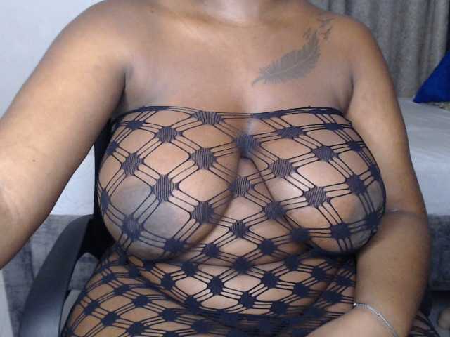 Скриншоты трансляции Boobyz