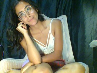 Скриншоты трансляции BrattySGirl