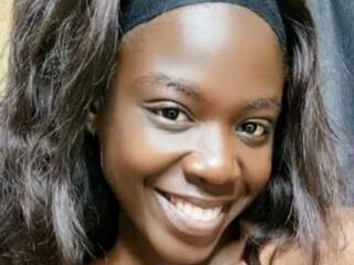 Эротический видеочат Bratz22