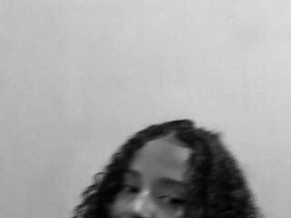 Эротический видеочат BrazilianHot21