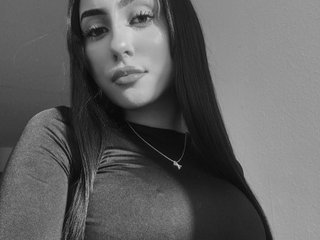 Эротический видеочат BreeMorgan