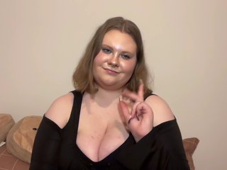 Эротический видеочат BriannaDoll