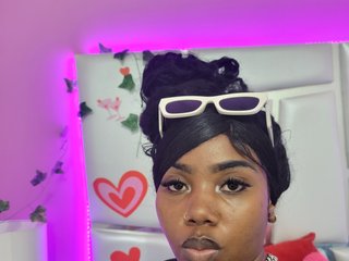 Эротический видеочат BrigitteVelvett