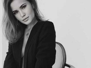 Эротический видеочат BrilliantKimmy