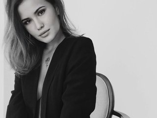 Эротический видеочат BrilliantKimmy