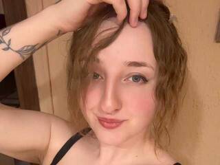 Эротический видеочат BrittneySelena