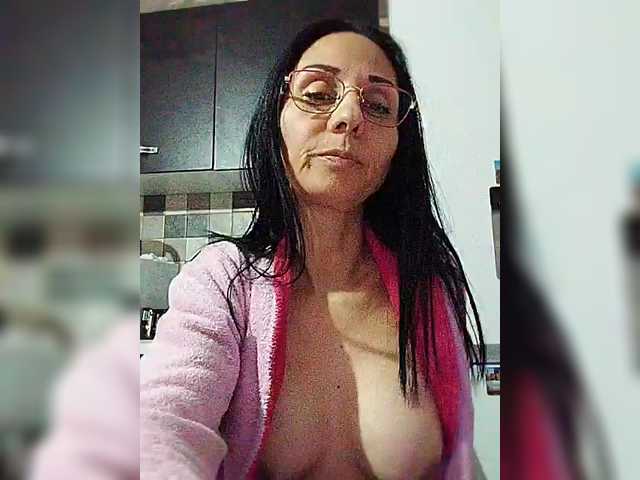 Скриншоты трансляции Brunetasexy1