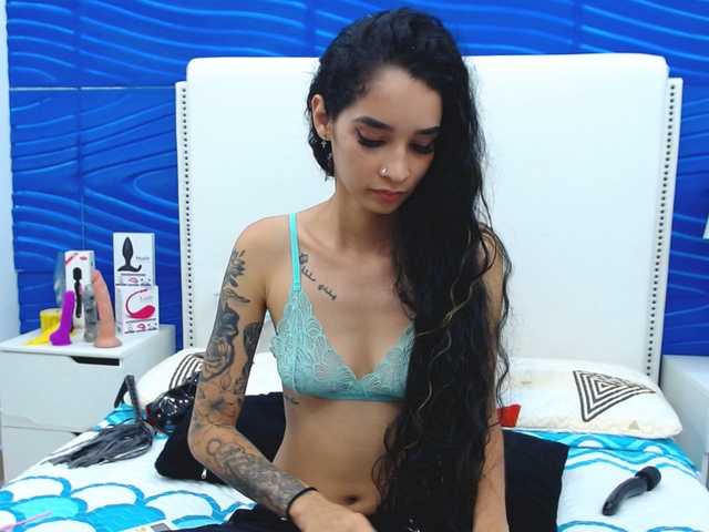 Фотографии BunnyCox Take my bra off 32 tks/ Twerking 36 tks/ Doggy view 69tks/ I will ride my toys at goal♥ #tattoo #petite #smallboobs #squirt #cum [399 tokens remaining]