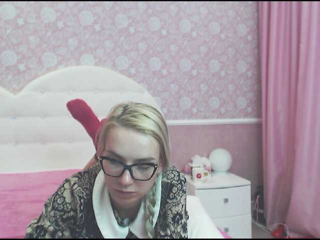 Скриншоты трансляции BunnySue