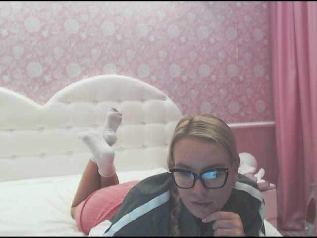 Скриншоты трансляции BunnySue