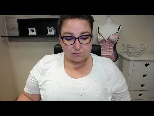 Скриншоты трансляции bustyLEXX