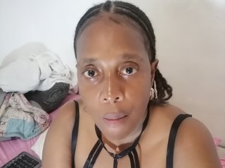 Эротический видеочат Bustylove27
