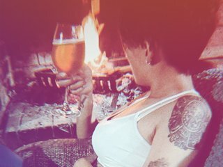 Эротический видеочат CalaNoir