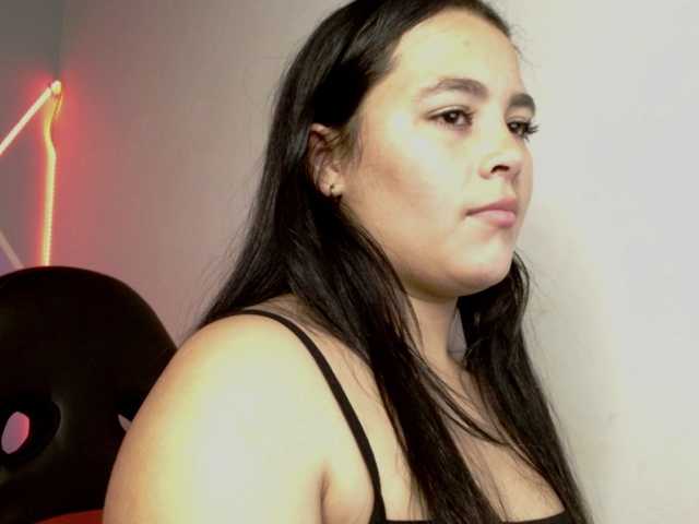 Скриншоты трансляции Calletanahot